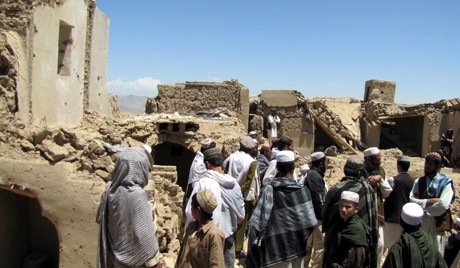 Afghanische Polizisten sterben bei Nato-Luftangriff - ảnh 1